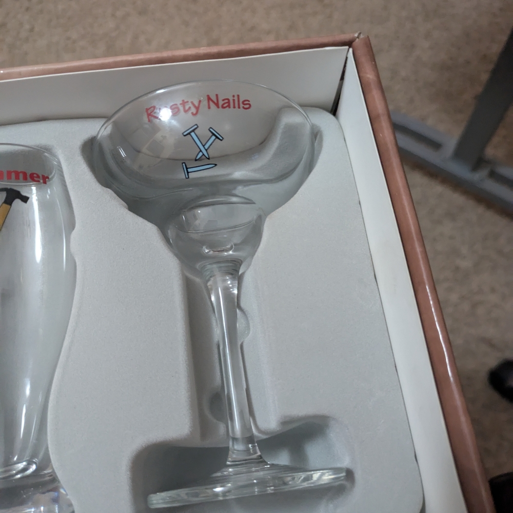 Cordial Glass Set "The Handy Man" - Picture 6 of 8